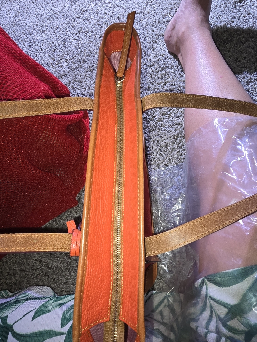 🦆Dooney & Bourke Orange Pebbled Leather Tote with Tan Trim EUC - Picture 9 of 15